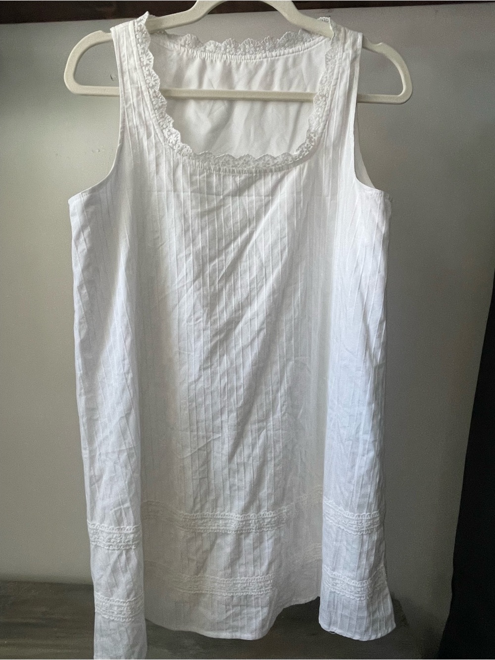 White Lace-Trim Sleeveless Tunic